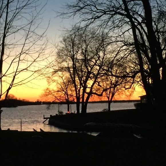 Meet your Posher, Sharon - Picture 1 of 1